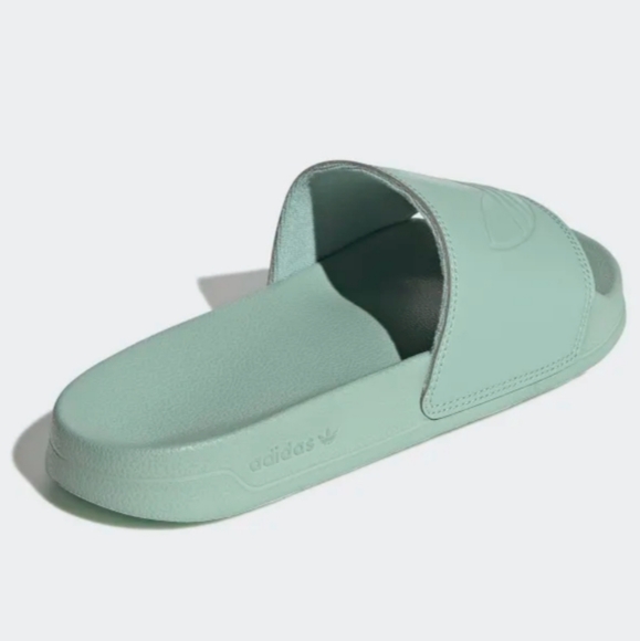 NWT Men's Adidas Adilette Slides - Picture 7 of 13